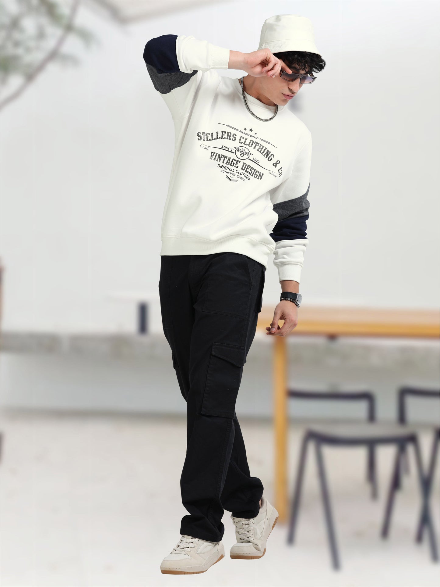 Men Oversize Round Neck Sweatshirt-Feather Touch Feel | Sustainable | Breathable  | Warmth